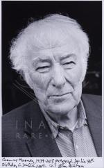 Original John Minihan-photograph of Seamus Heaney at his 70th birthday in his home in Dublin, in the year 2009