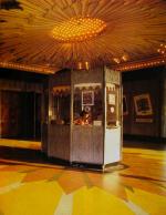 Movie Palaces – Survivors of an Elegant Era.