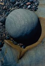 Lucien Clergue / Leo Castelli – Footprints of the Gods.